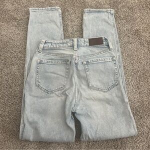 Hollister ultra high rise mom jean